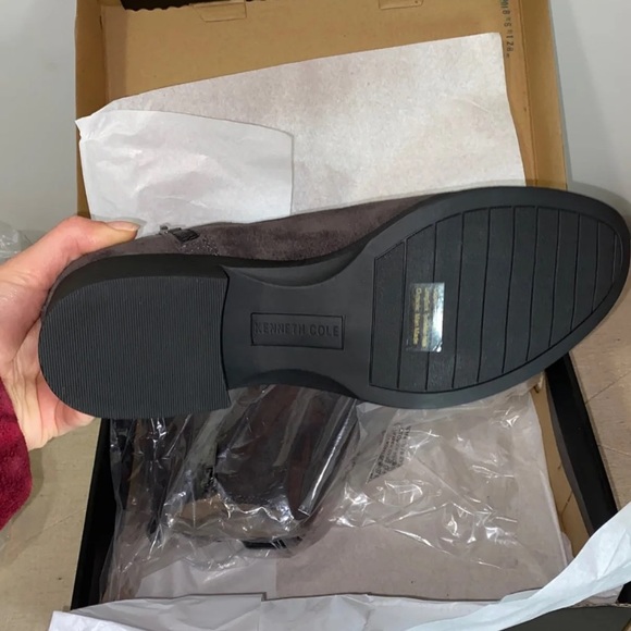 Kenneth Cole New York - Picture 3 of 3